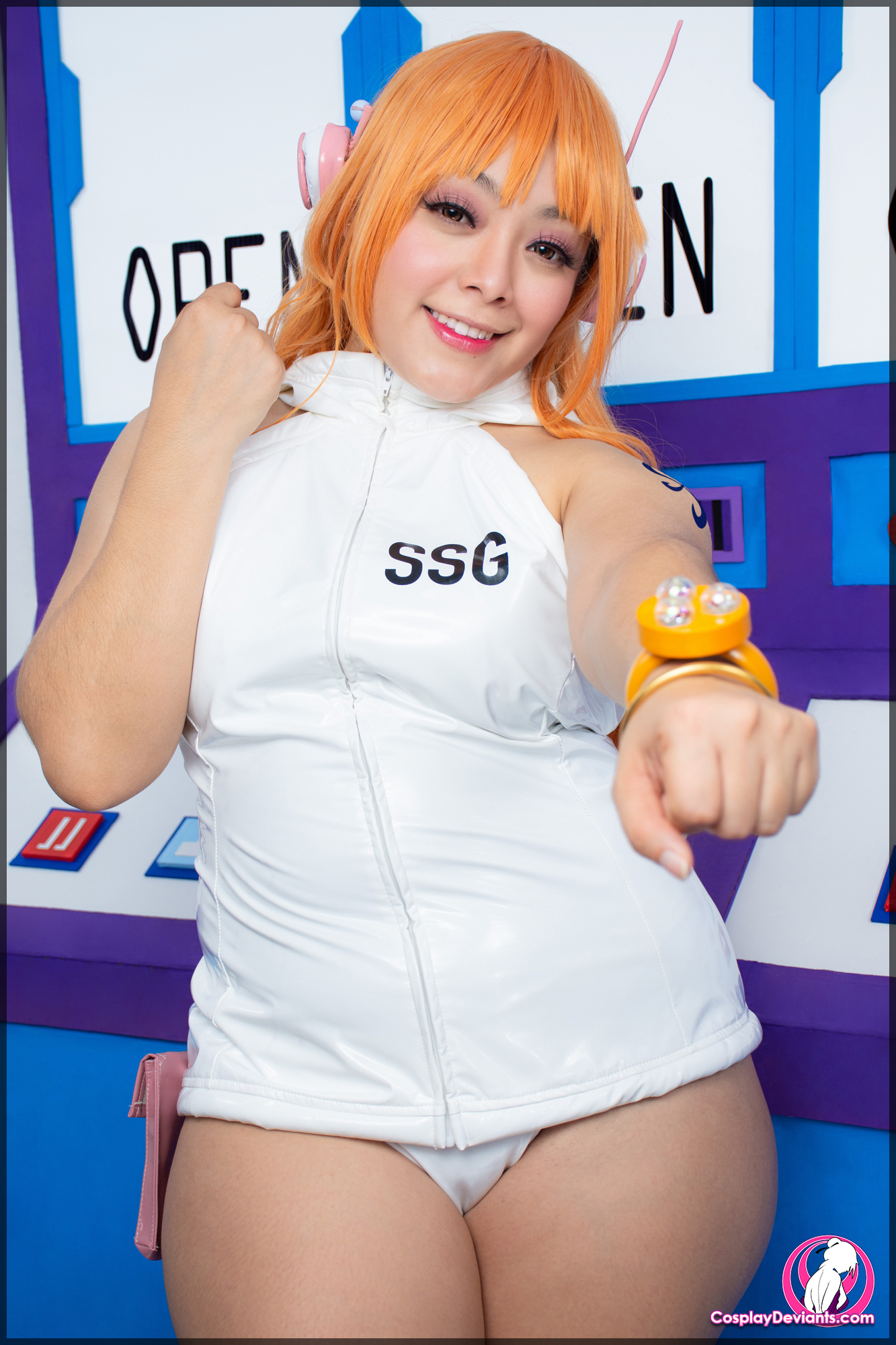 Hitomi