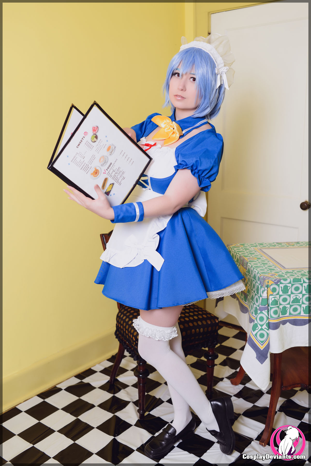 Maid 00